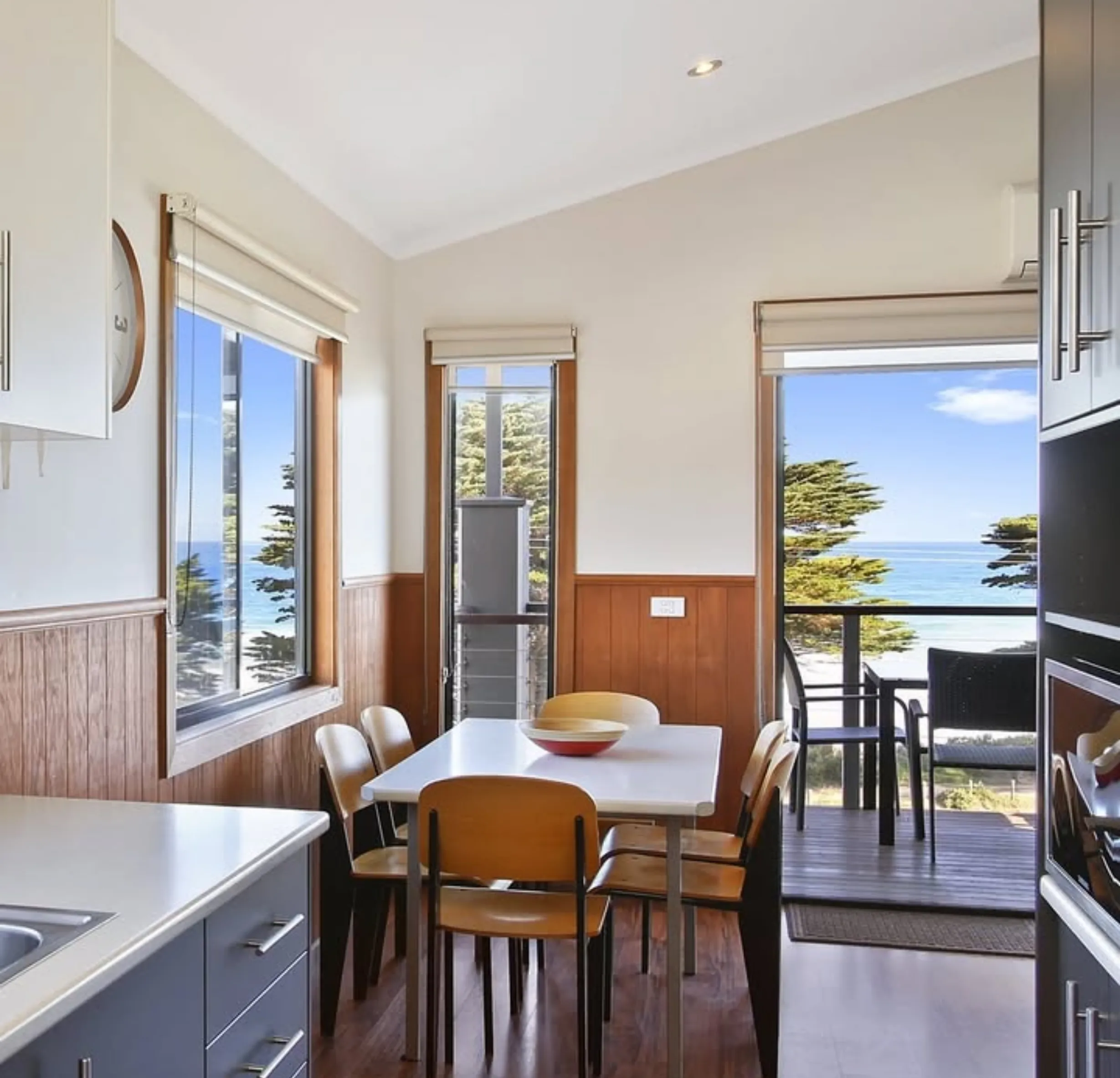 Apollo Bay Waterfront, Ocean Road