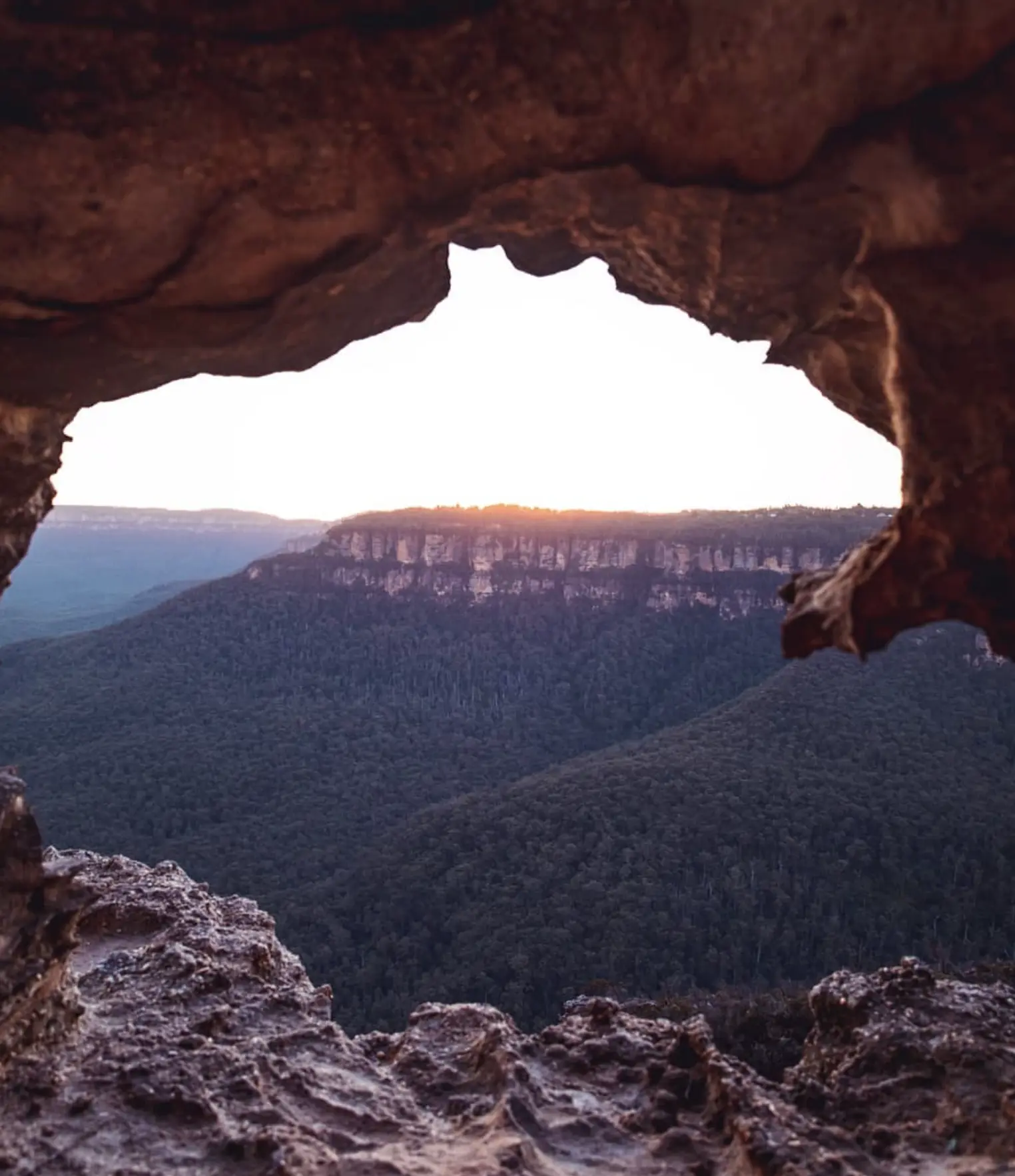 caves in blue mountains